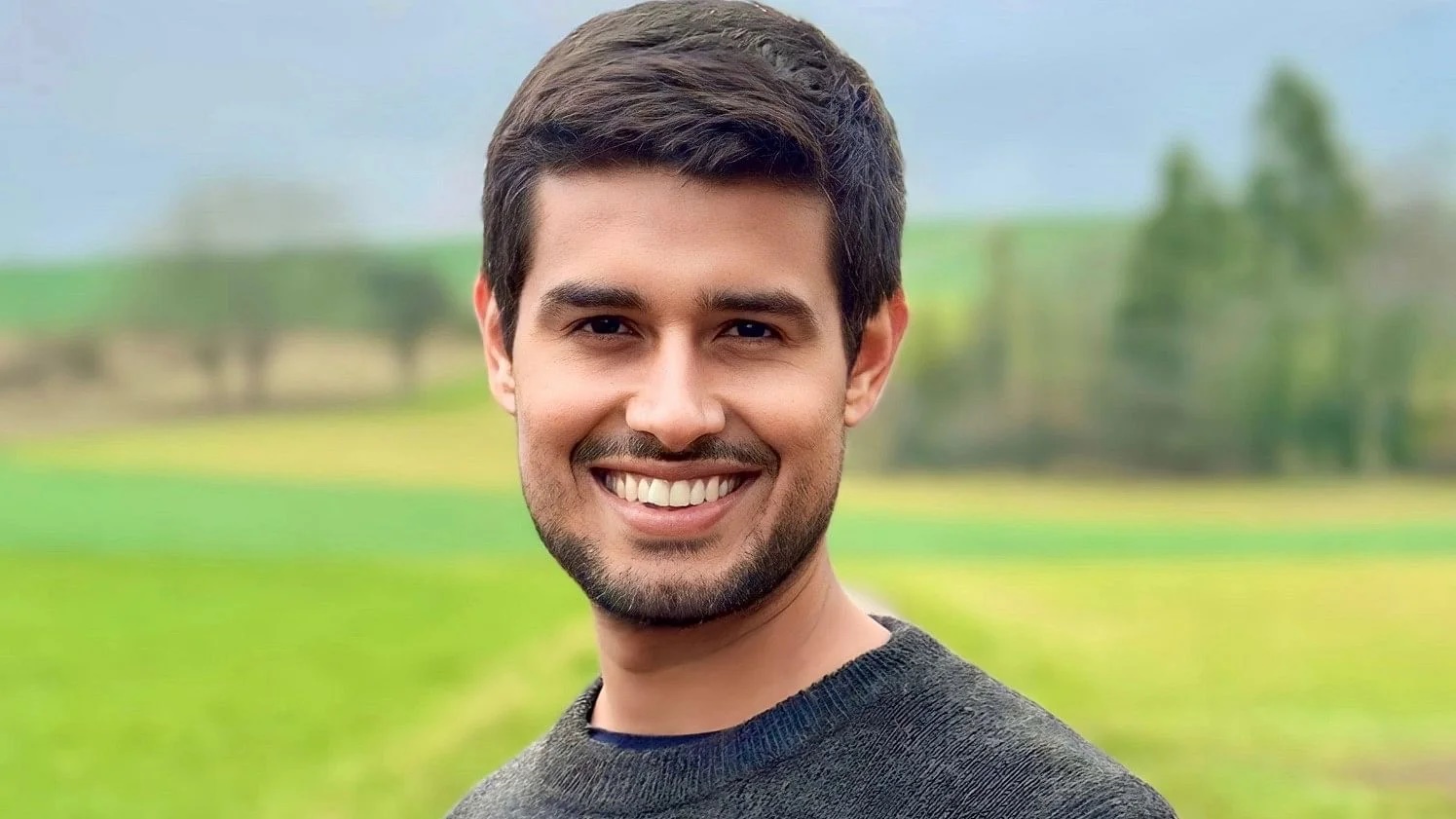 Read more about the article What planets make Dhruv Rathee a successful and money-making YouTuber?