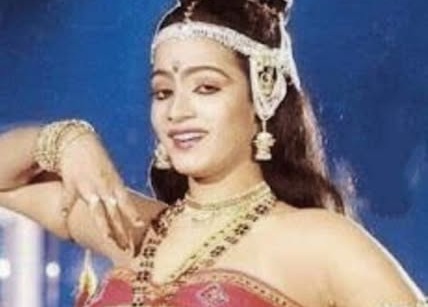 Read more about the article Shocked to see the recent picture of Disco Shanti. Definitely this is a planetary related curse. Let me analyze her chart.