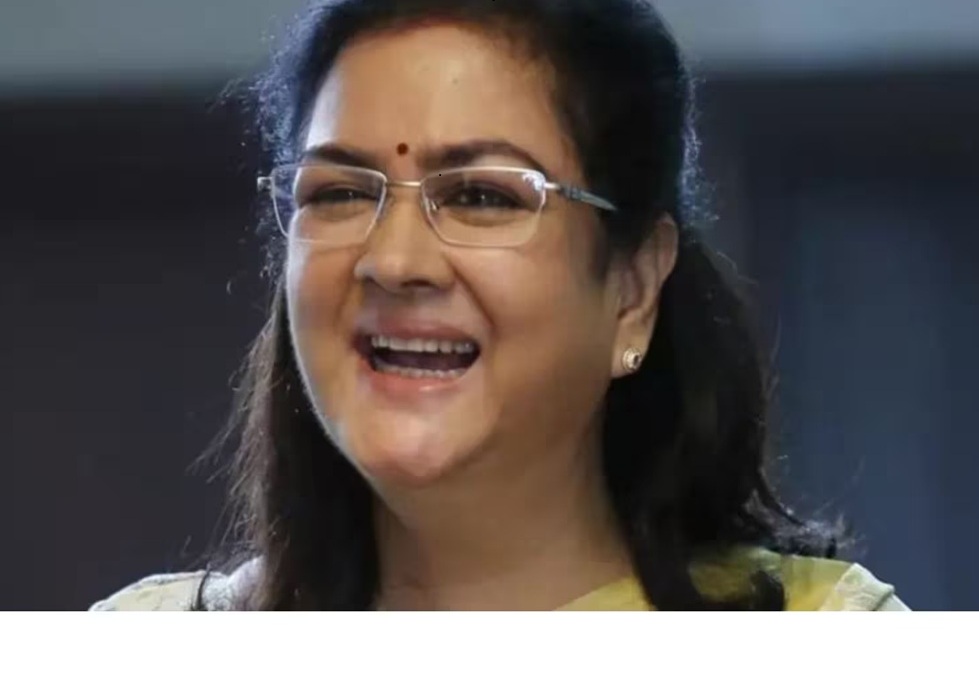 Read more about the article Please read the chart of South Indian veteran actress Urvashi?